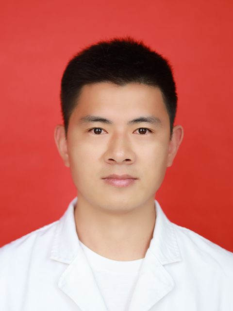 主管检验师 邓明明