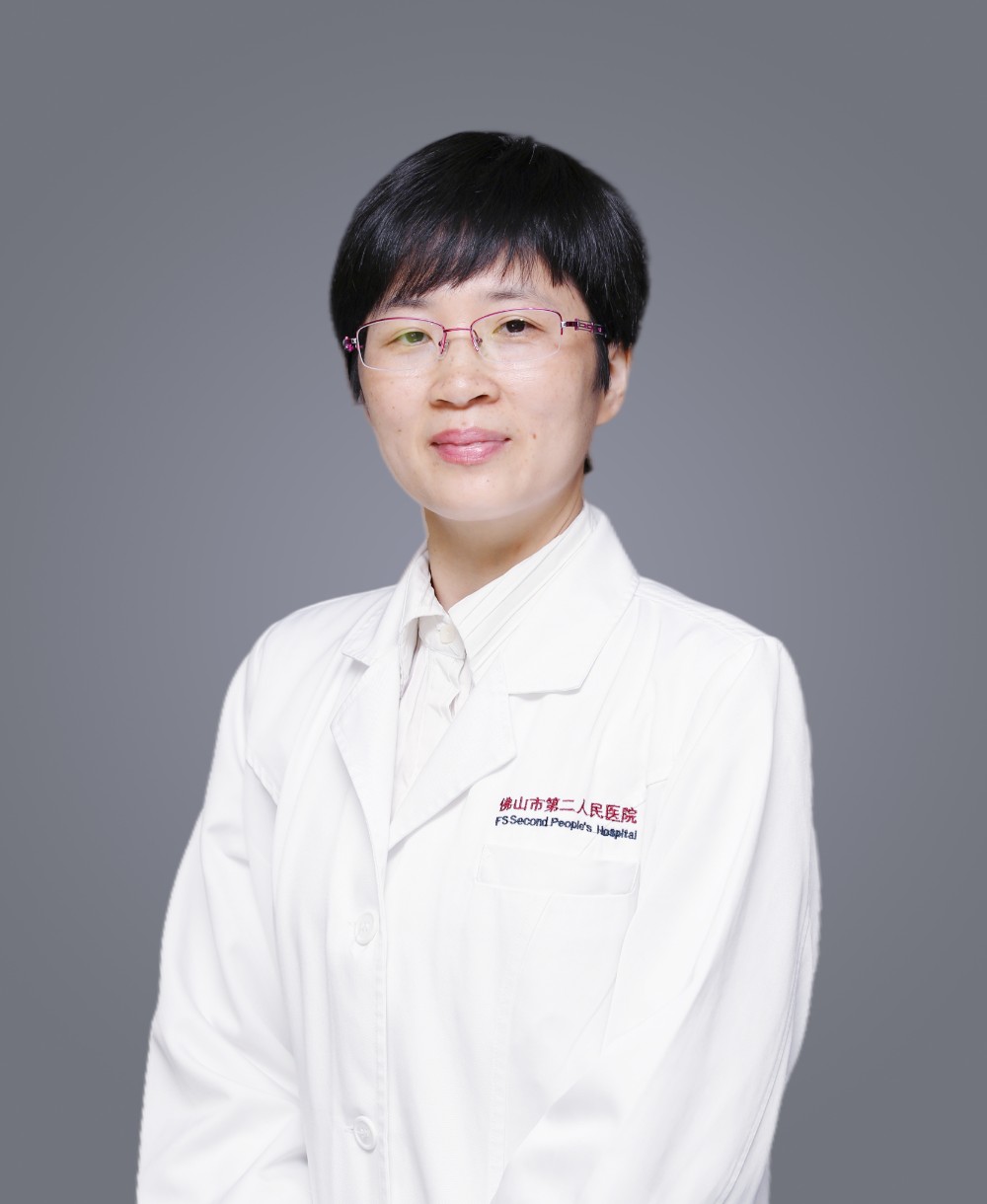 副主任医师、硕士研究生 何远琴