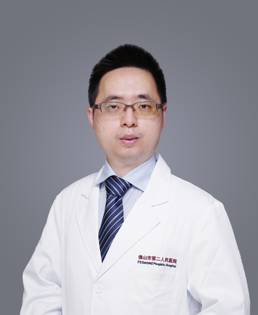 副主任医师 梁栋良