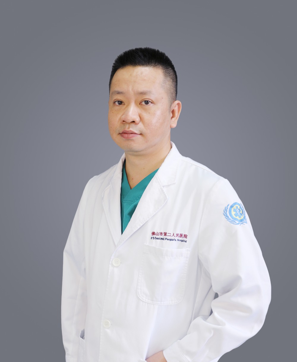 副主任医师 李辉煜