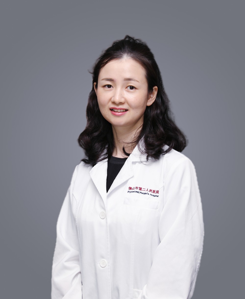 副主任医师、硕士研究生 潘雪珂