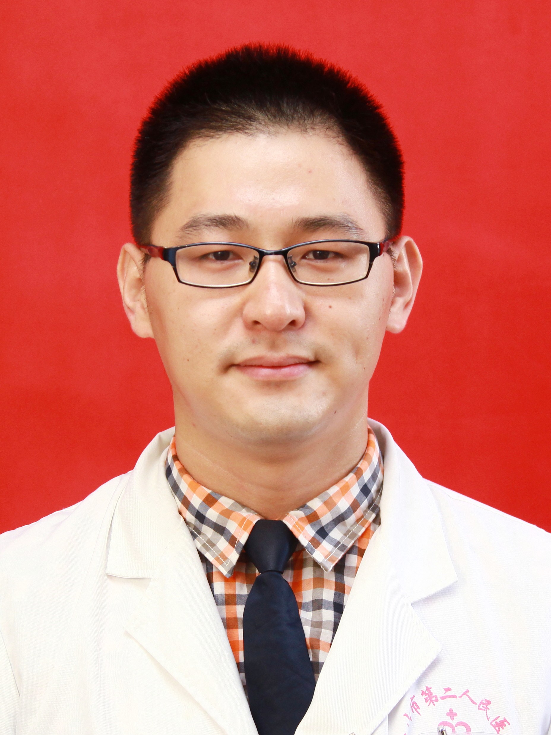 副主任医师 王鹏