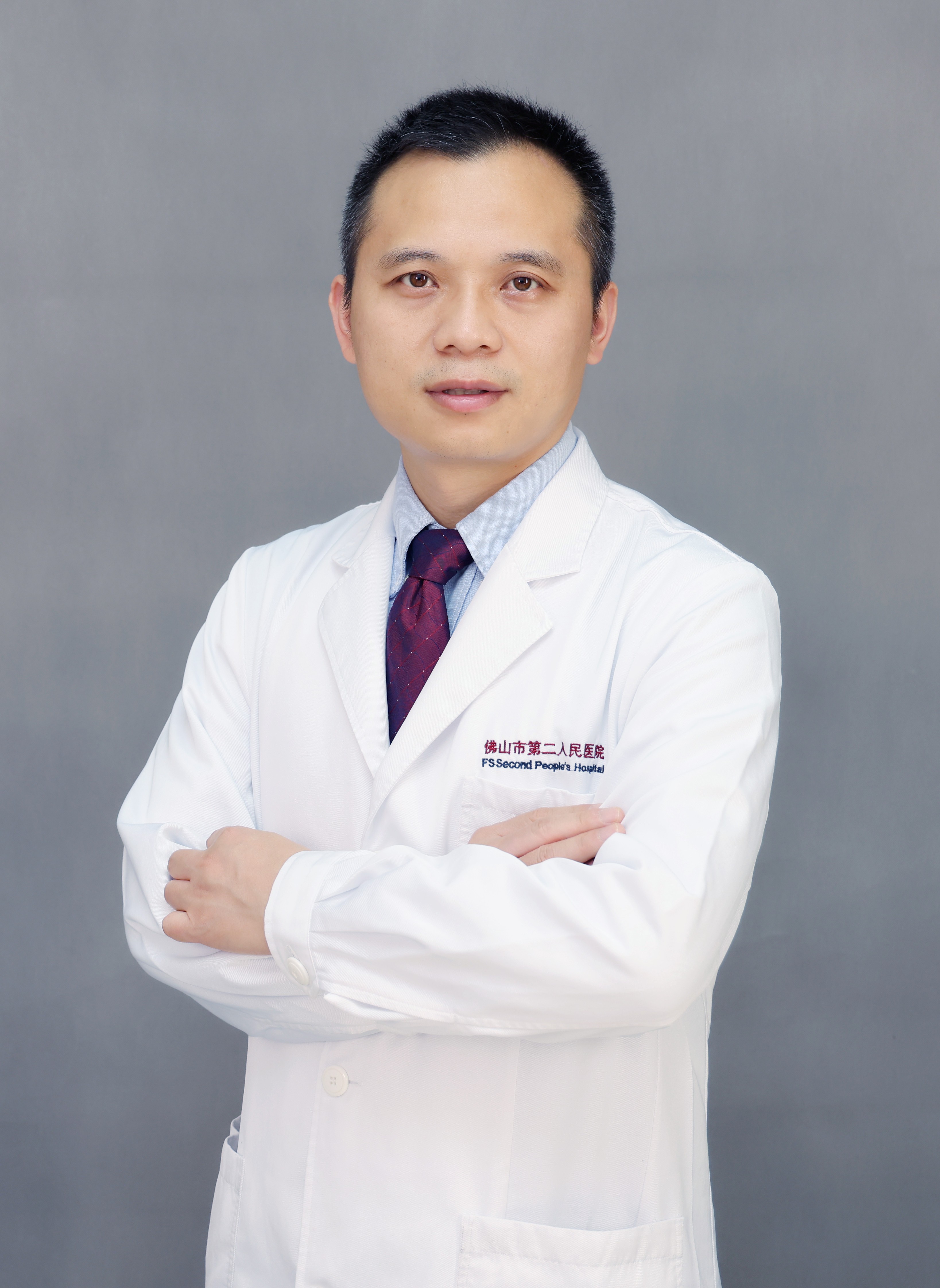 主任医师、眼科学硕士 周怀胜