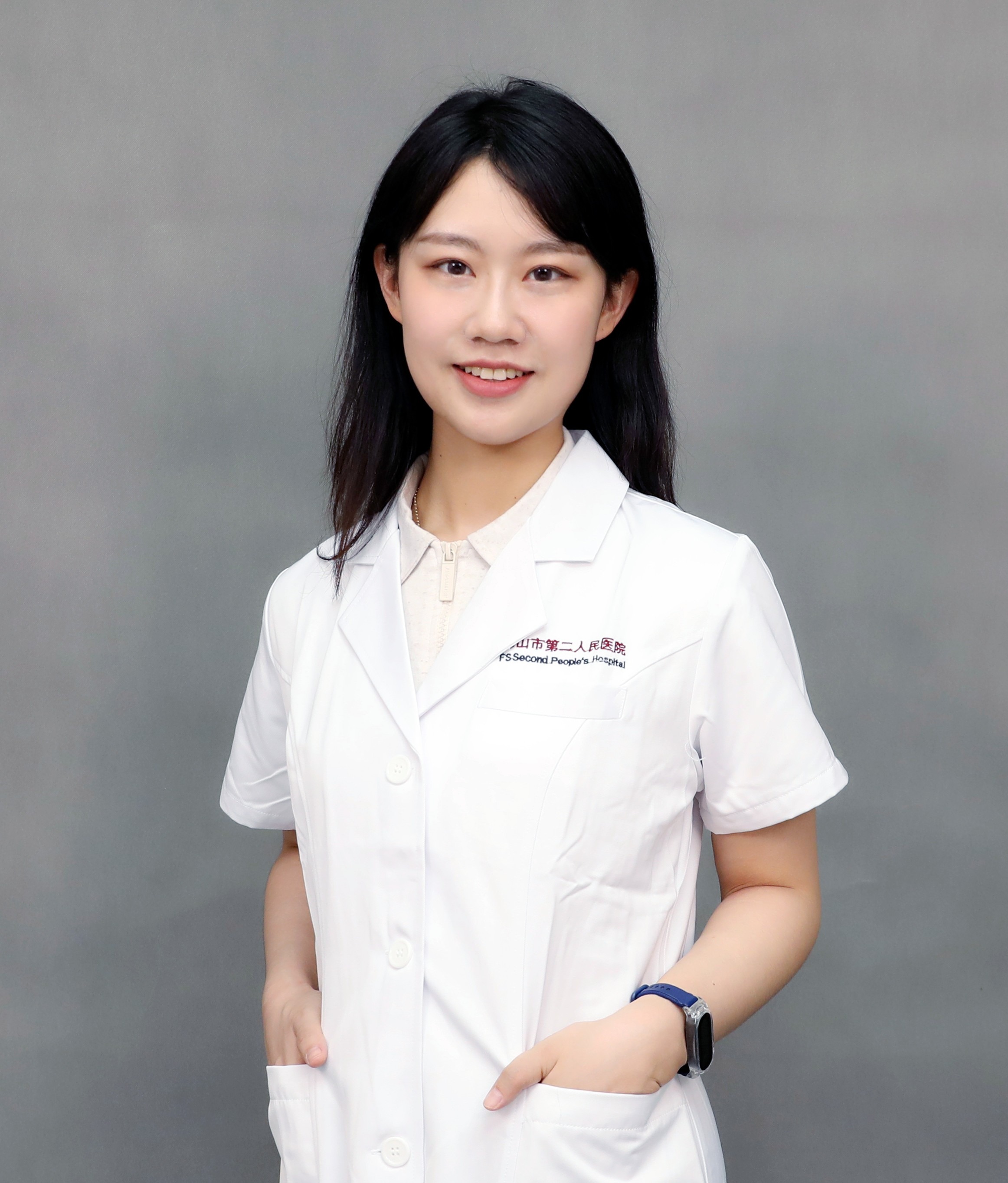 医师 硕士研究生 许馨文