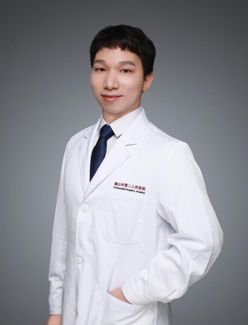 主治医师  何泽喜